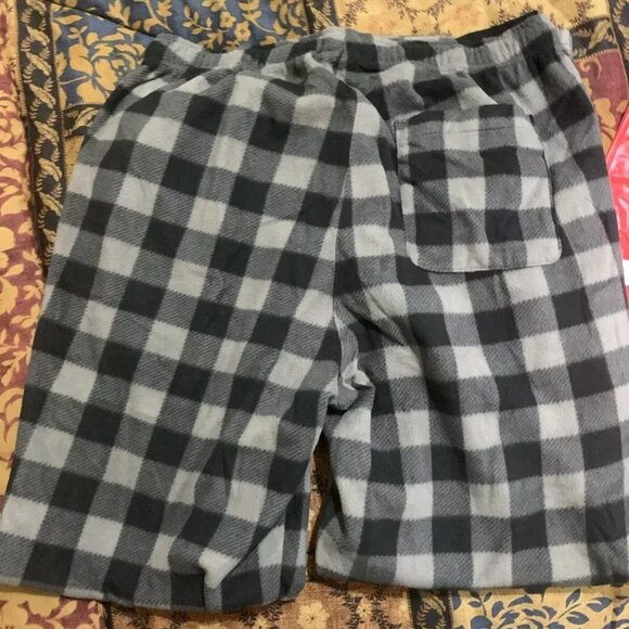 LAPASA Men's Fleece Pajama Pants Plaid Lounge Sleep PJ Bottoms with Pockets - Picture 3 of 4